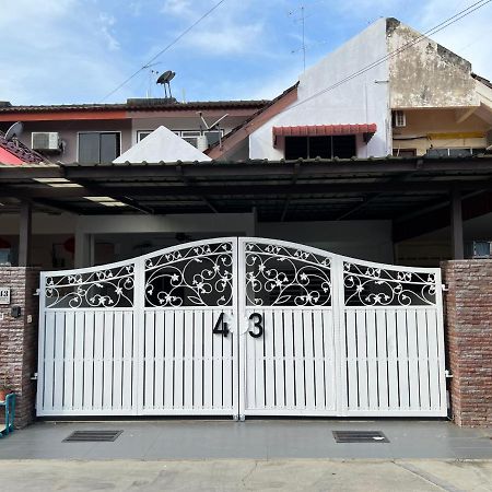 M Guest House2 Muar Εξωτερικό φωτογραφία